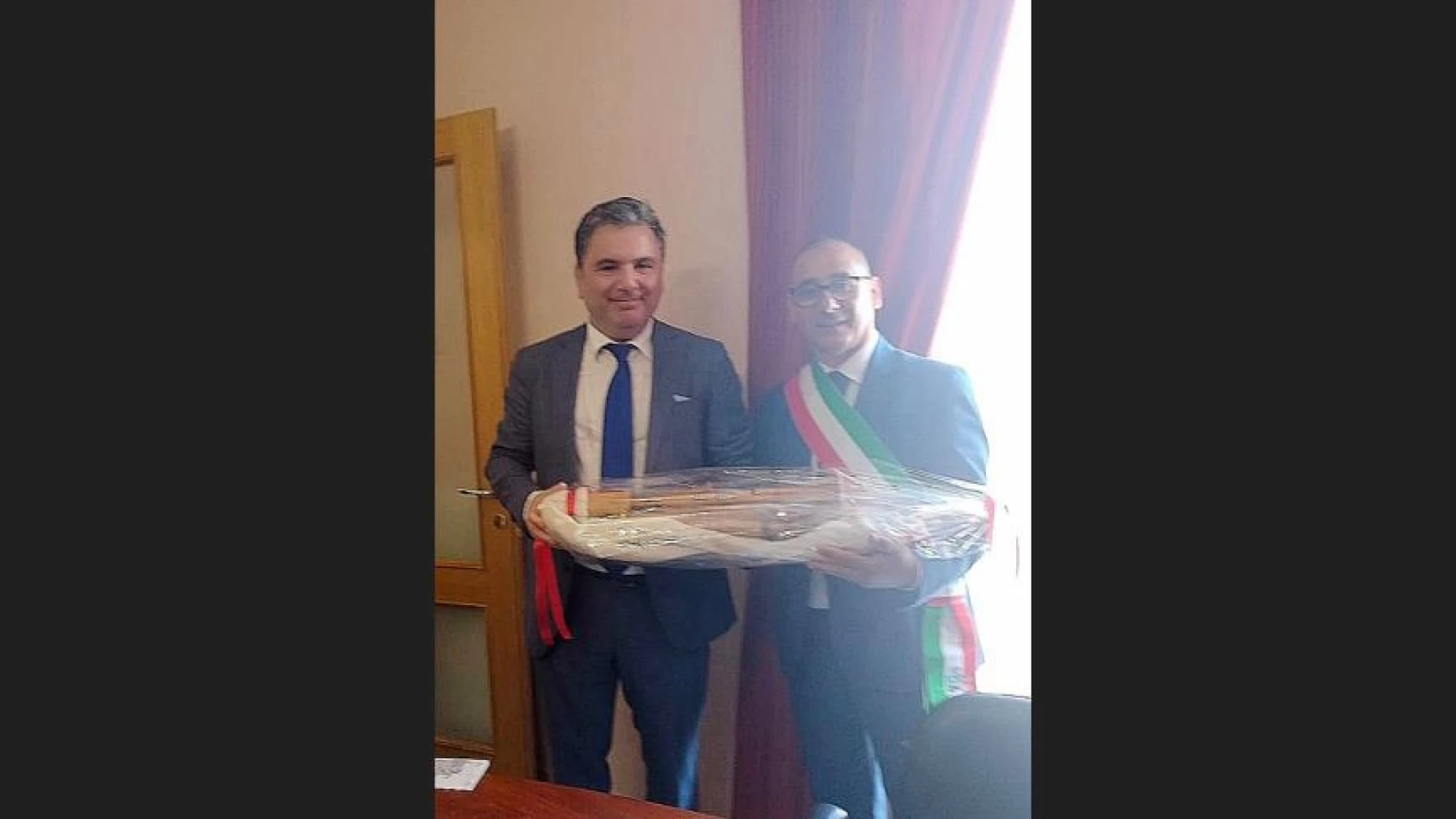 Scapoli: il prefetto di Isernia Montella in visita istituzionale in comune ieri in occasione del Festival Internazionale della Zampogna.